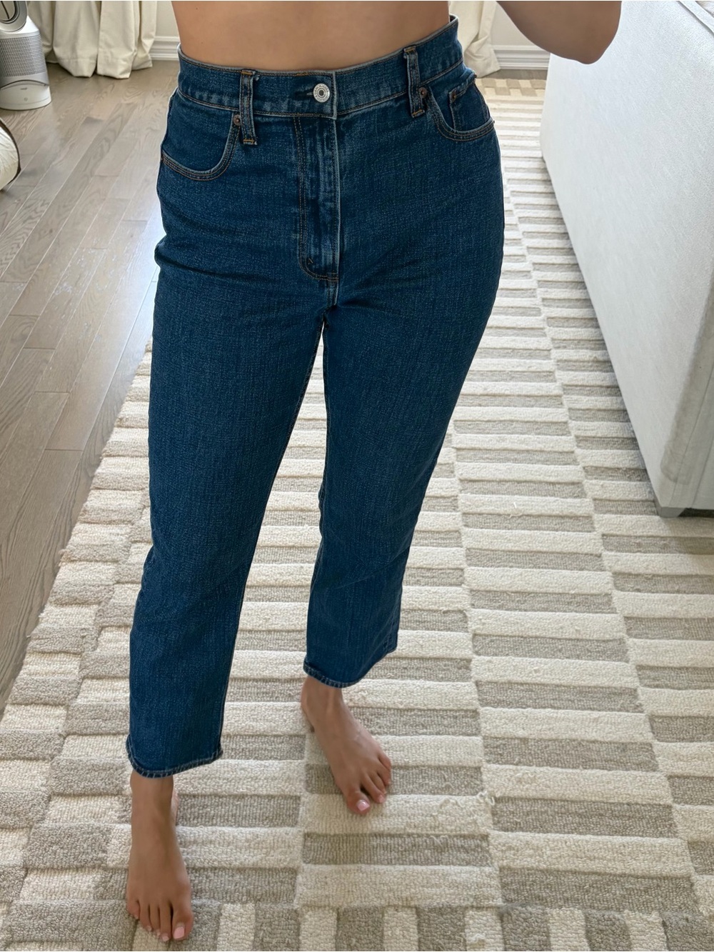 Abercrombie High Waisted Ankle Straight Jeans